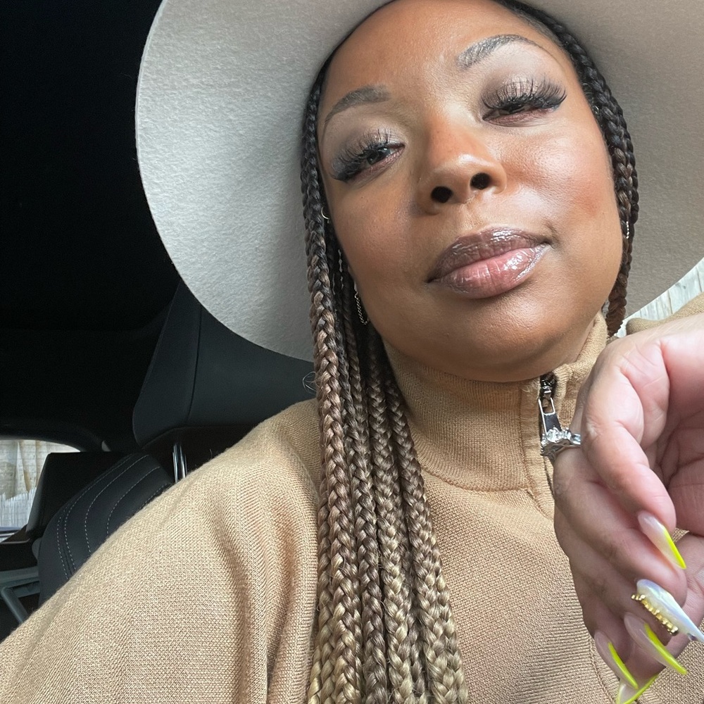 Meet your Posher, Tracey